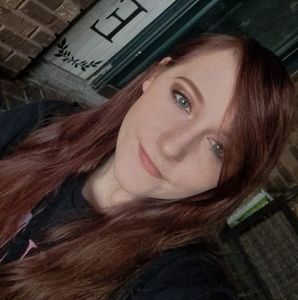 Meet your Posher, Adriana